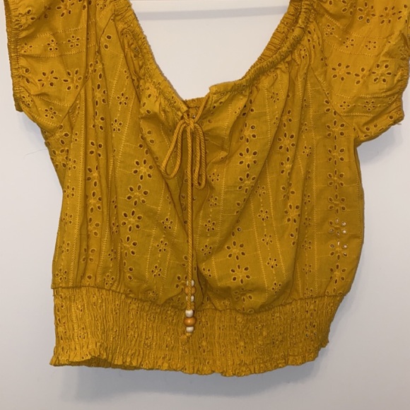 Crop Top - Picture 2 of 3